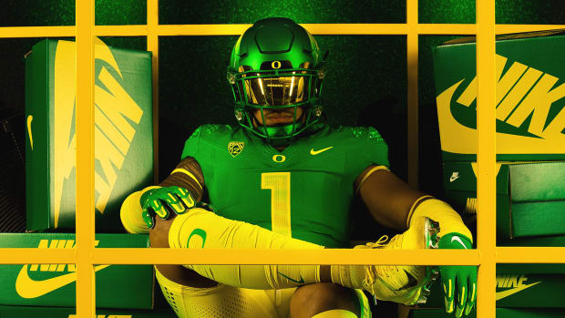 Noah Sewell Oregon vs. Stanford Uniforms